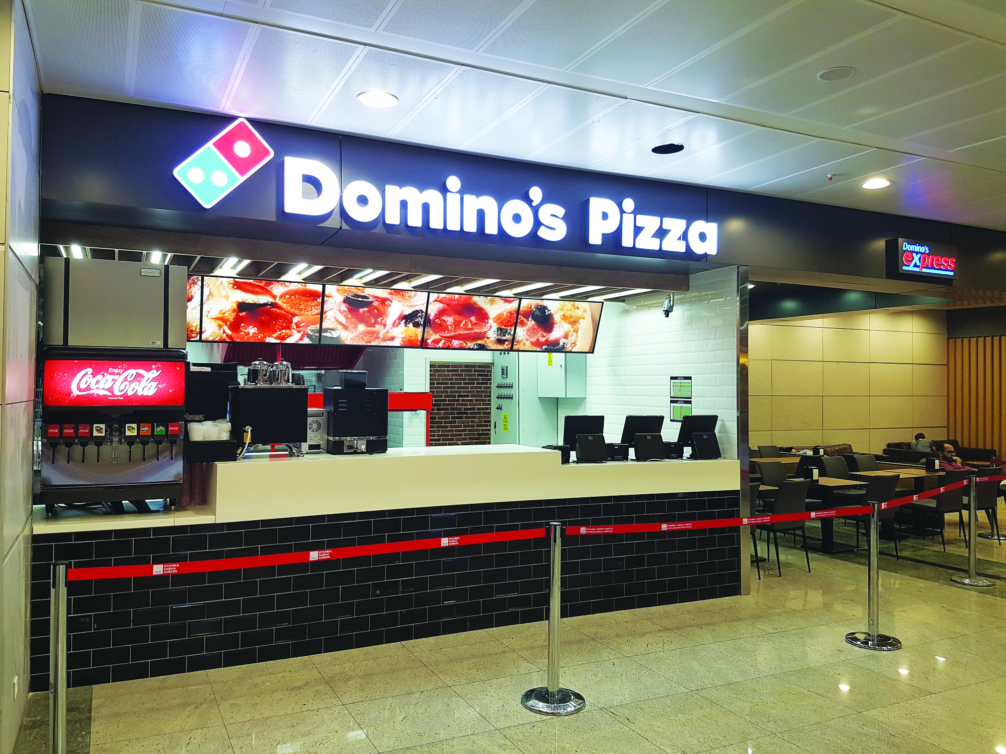 Domino’s Pizza İlk Kez Havalimanı Şubesi Açtı