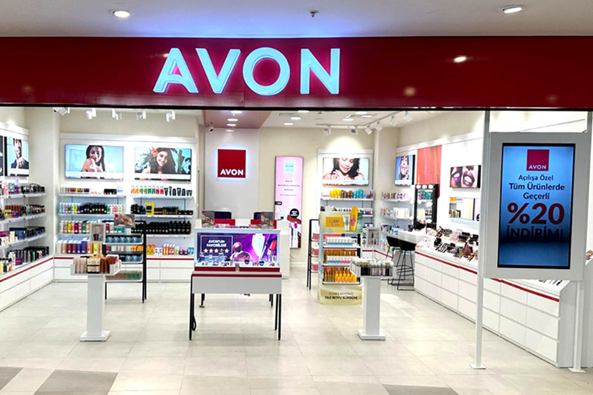 Avon İstanbul’daki 16’ncı Mağazasını Açtı