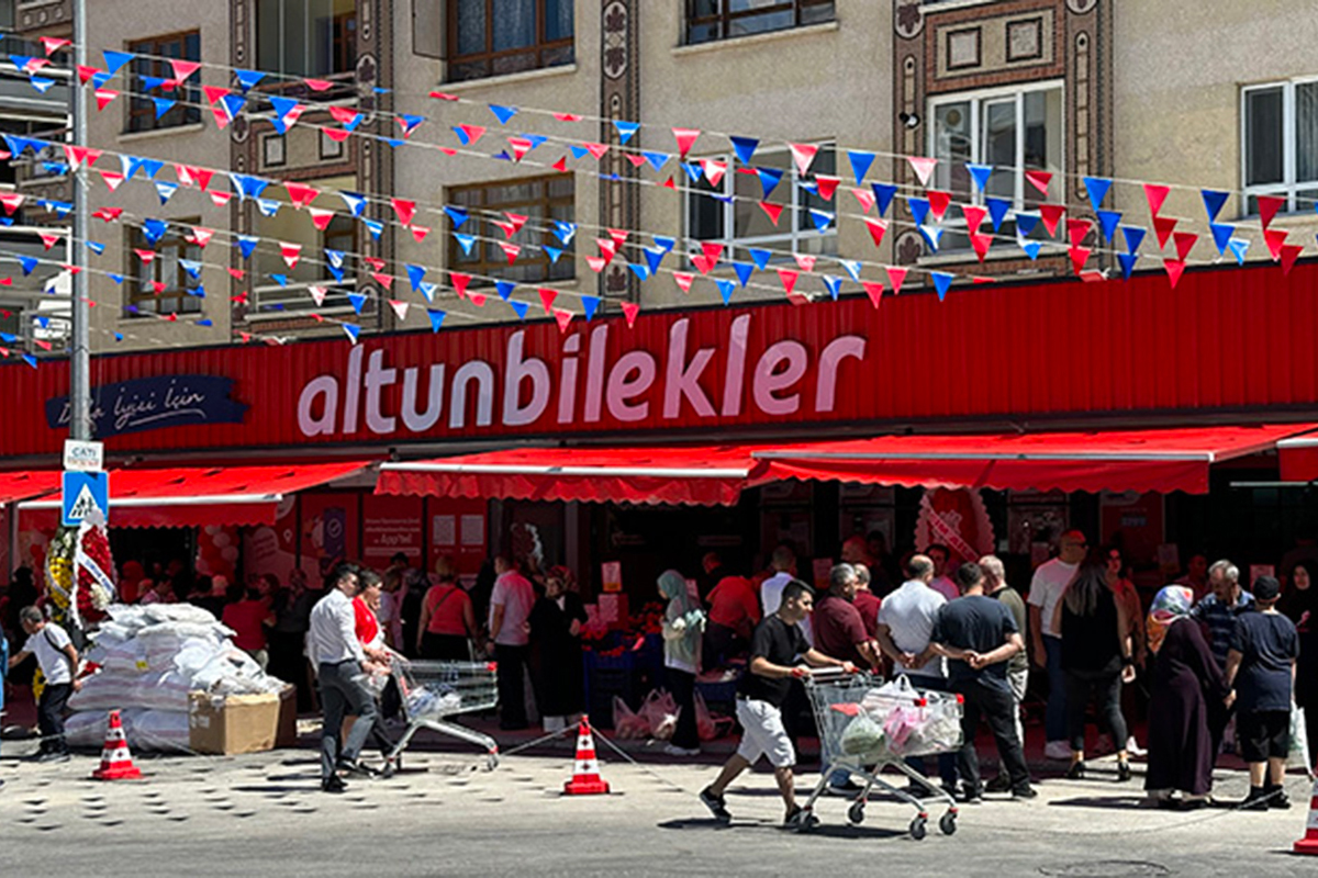 Altunbilekler 39'uncu mağazasını Mamak'ta açtı