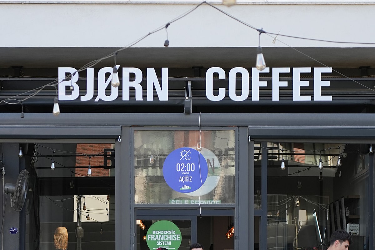 Bjorn Coffee: “Kahve Sizden Tatlı/Sandviç veya 2. Kahve Bizden