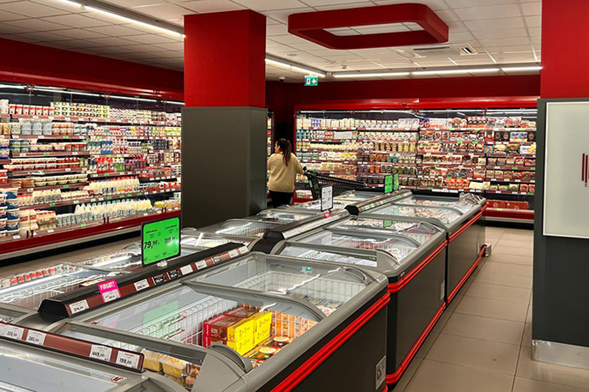 Efe Reyon, File Market'in İzmir projelerini tamamladı